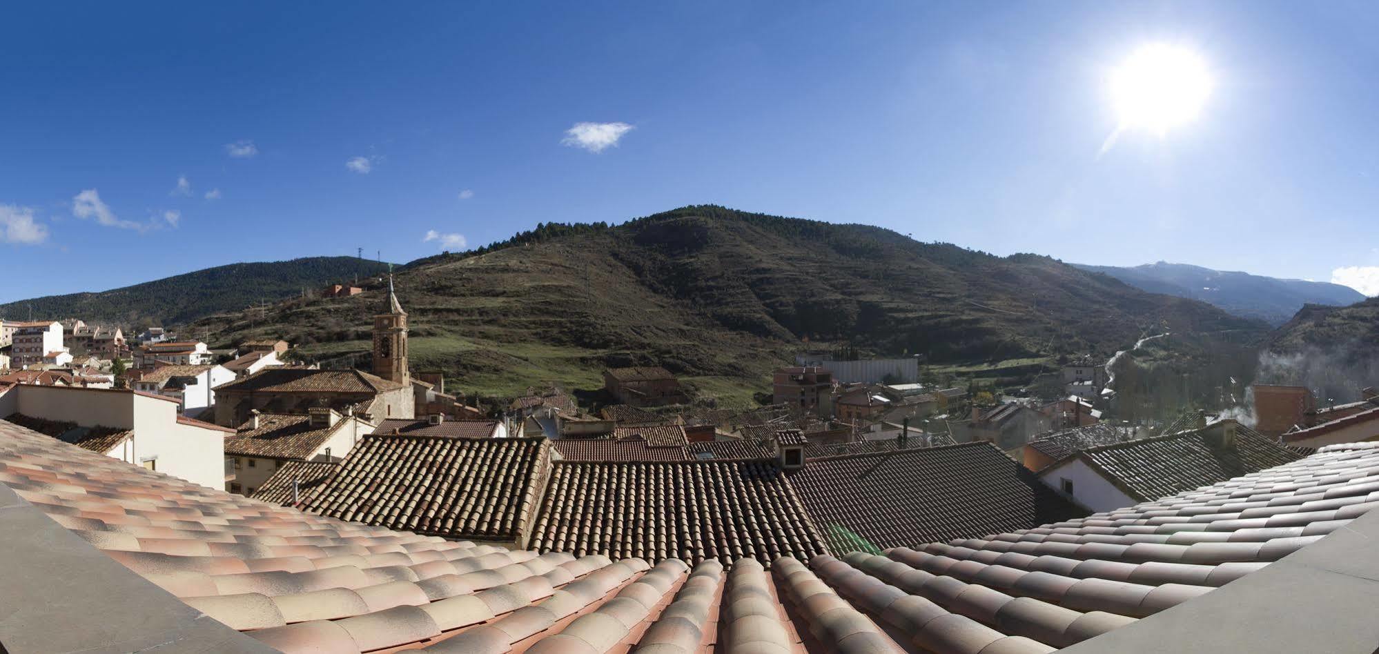 Albergue Camarena De La Sierra Exterior foto